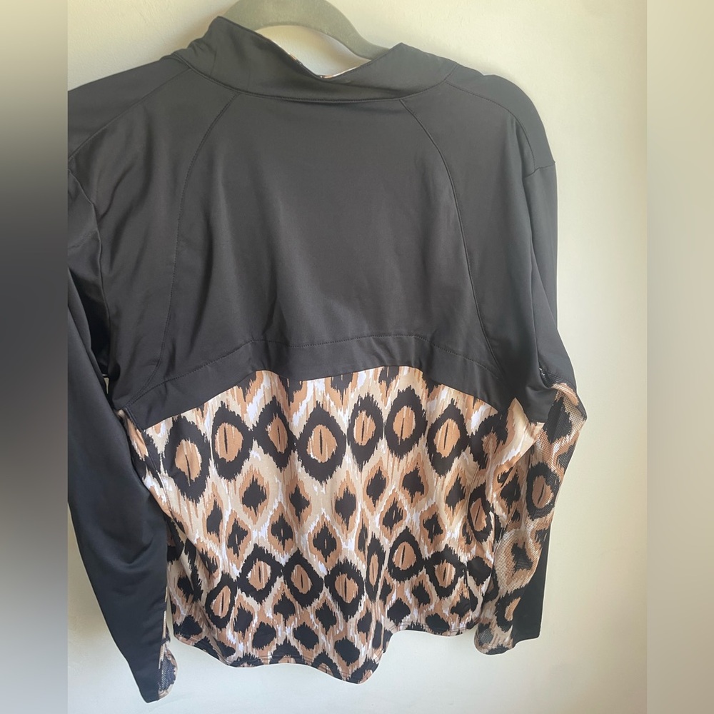 San Soleil  Golf Top Sz XL Black Long Sleeve Cheetah UV 50  1/4 Zip Mesh Vented - Picture 3 of 5